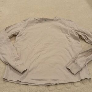 Nike long sleeve T-shirt
